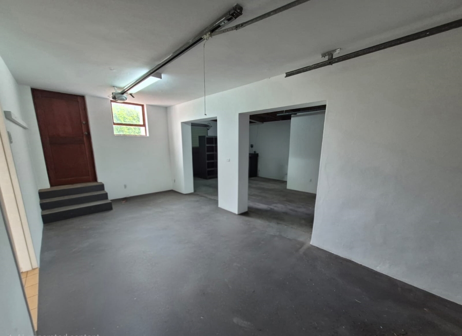 5 Bedroom Property for Sale in Bayview Western Cape